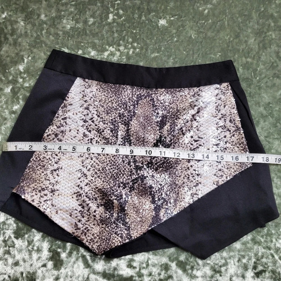 Mustard Seed Sequin Envelope Skort - Picture 5 of 9